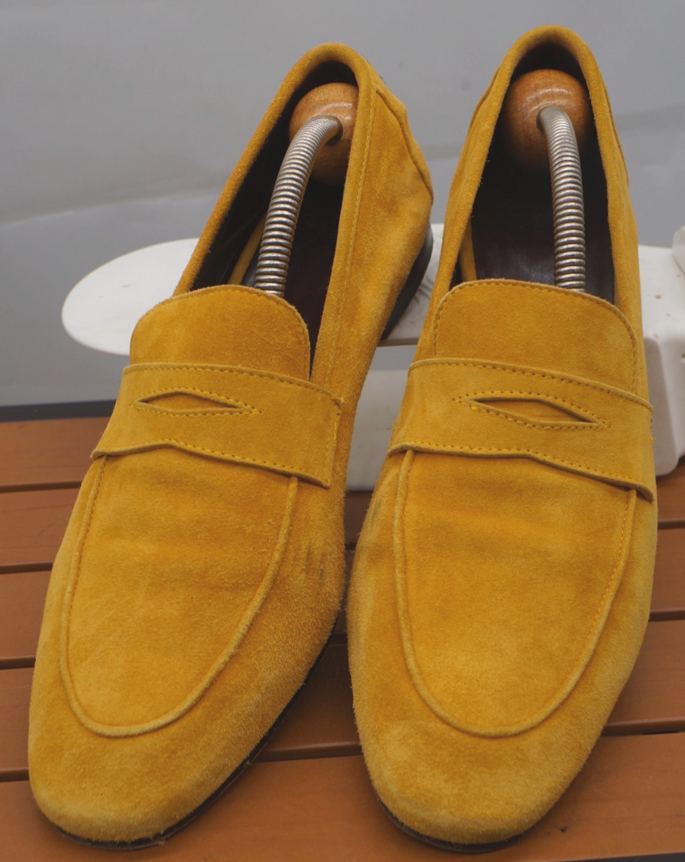 Bougeotte Yellow Suede Moccasin Loafers Size 42 / US 11 Gold Bee Accents Luxury